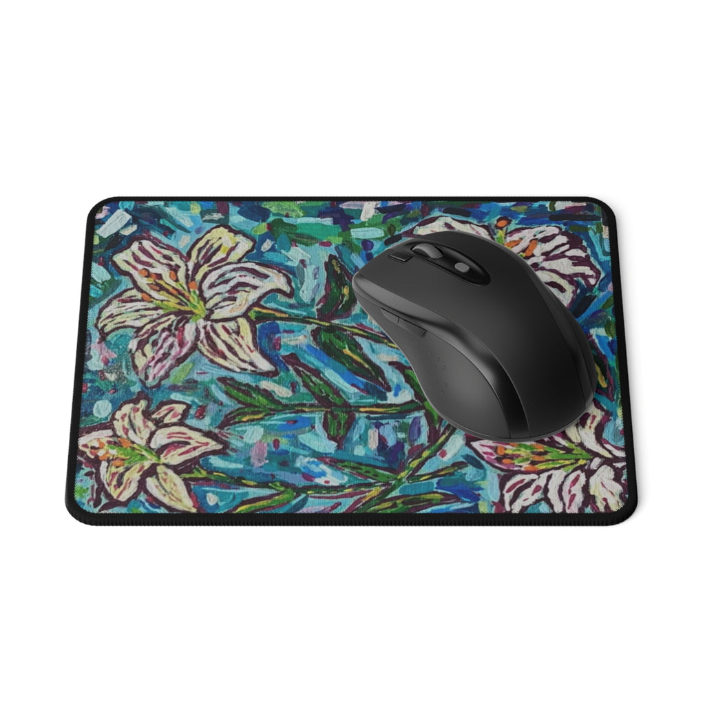 Lily Flower Gaming Mouse Pad — Non-Slip Design